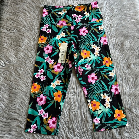 No Boundaries Pants - No Boundaries Capri Leggings Women Size XS (0-2) Tropical Floral Stretch Pants